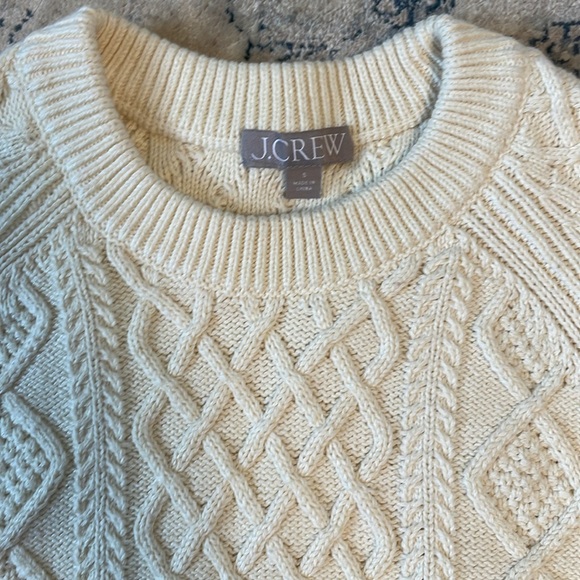 J Crew Cable Knit Sweater Size Smal - Picture 2 of 7